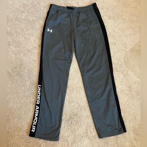 Under Armour Gray Athletic Pants - boys XL (YXL)